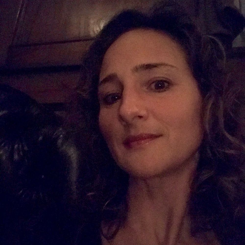 Meet your Posher, Dara